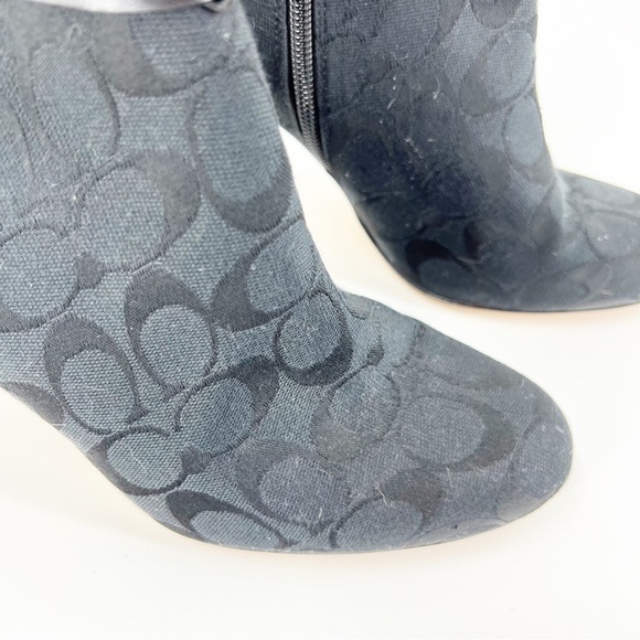 ✅ NWOB COACH Black Jacquard and Leather Delilah Booties SIZE 9.5 - Picture 3 of 11